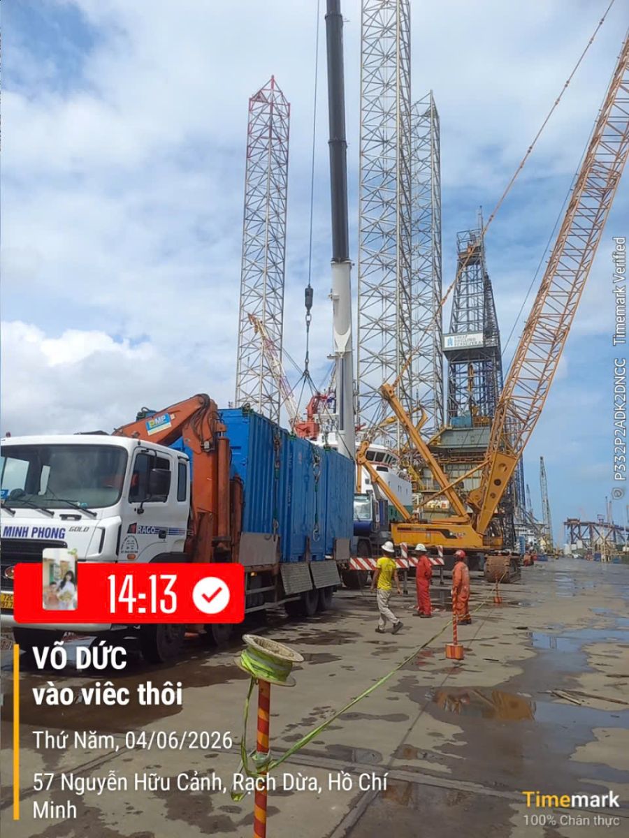 Xe cẩu vận chuyển máy móc Vũng Tàu