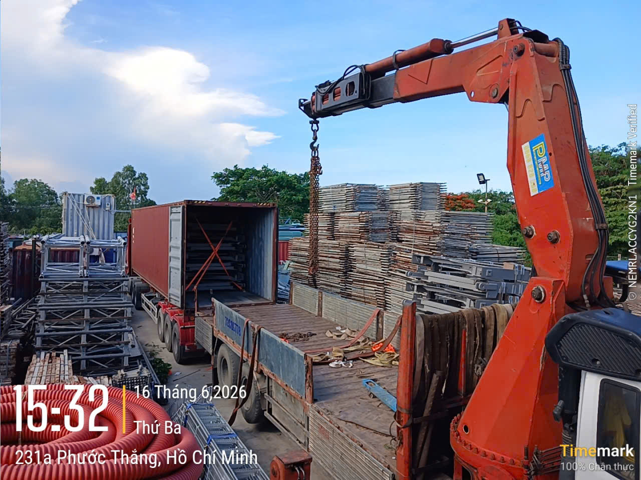 Xe cẩu vận chuyển máy móc Vũng Tàu